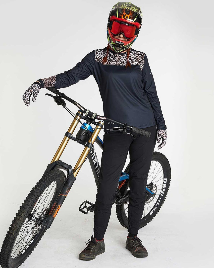 Womens Gravity Jersey | Leopard | Long Sleeves | WOMENS TOPS | DHaRCO | Image 5 of 5