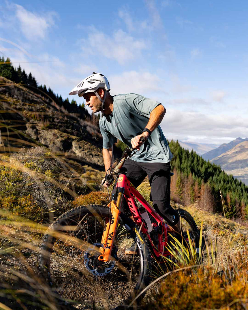 Mens Trail Shorts | Black