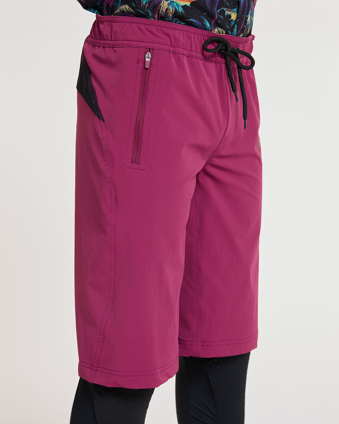 Youth Gravity Shorts | Sangria