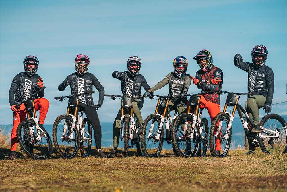 DHaRCO partners with COMMENCAL / MUC-OFF Downhill team
