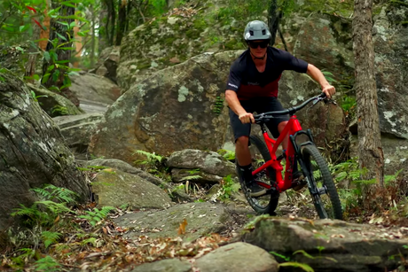 BACKFLIPPING AN ENDURO MTB
