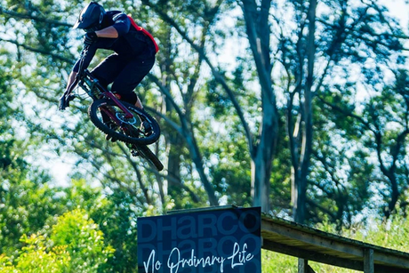 KYLE STRAIT VISITS SYDNEY