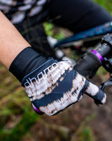 Womens Trail Glove | Marigold