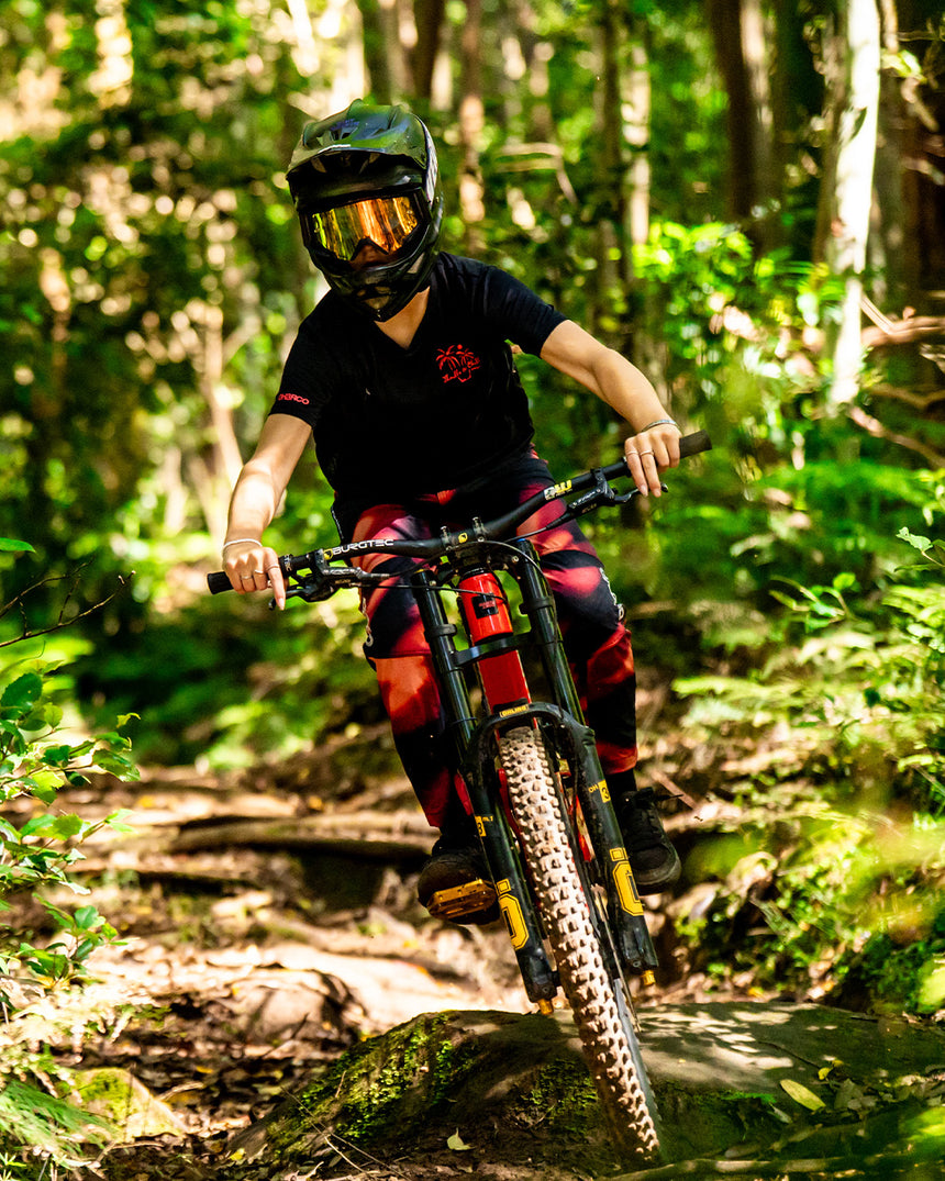 Youth Gravity Pants | Infrared