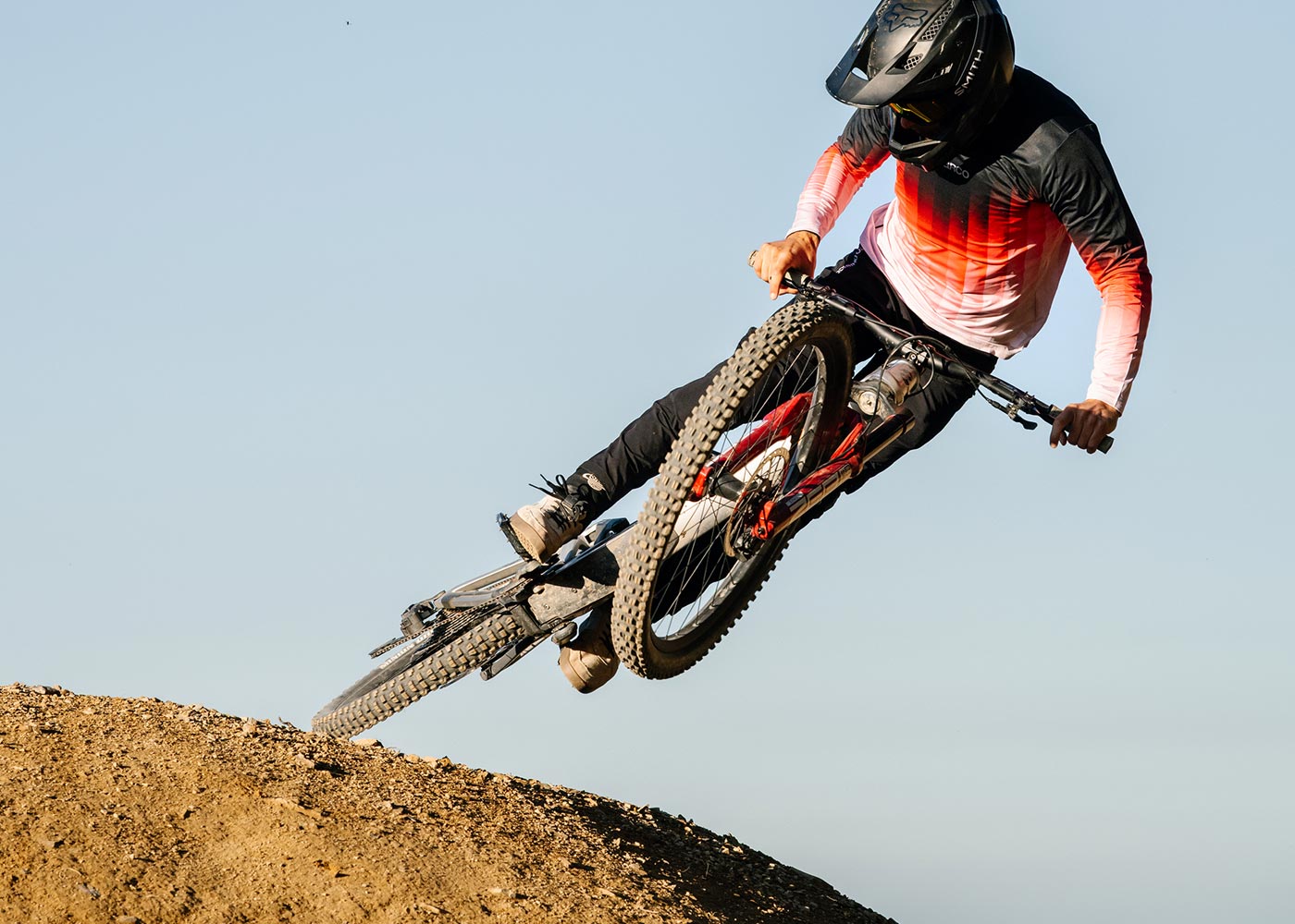 Mountain Bike Clothing - Jerseys, Shorts, Pants, Accessories